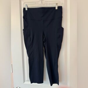Lululemon Fast & Free 19" 5-pocket capris, True Navy, EUC, sz 10